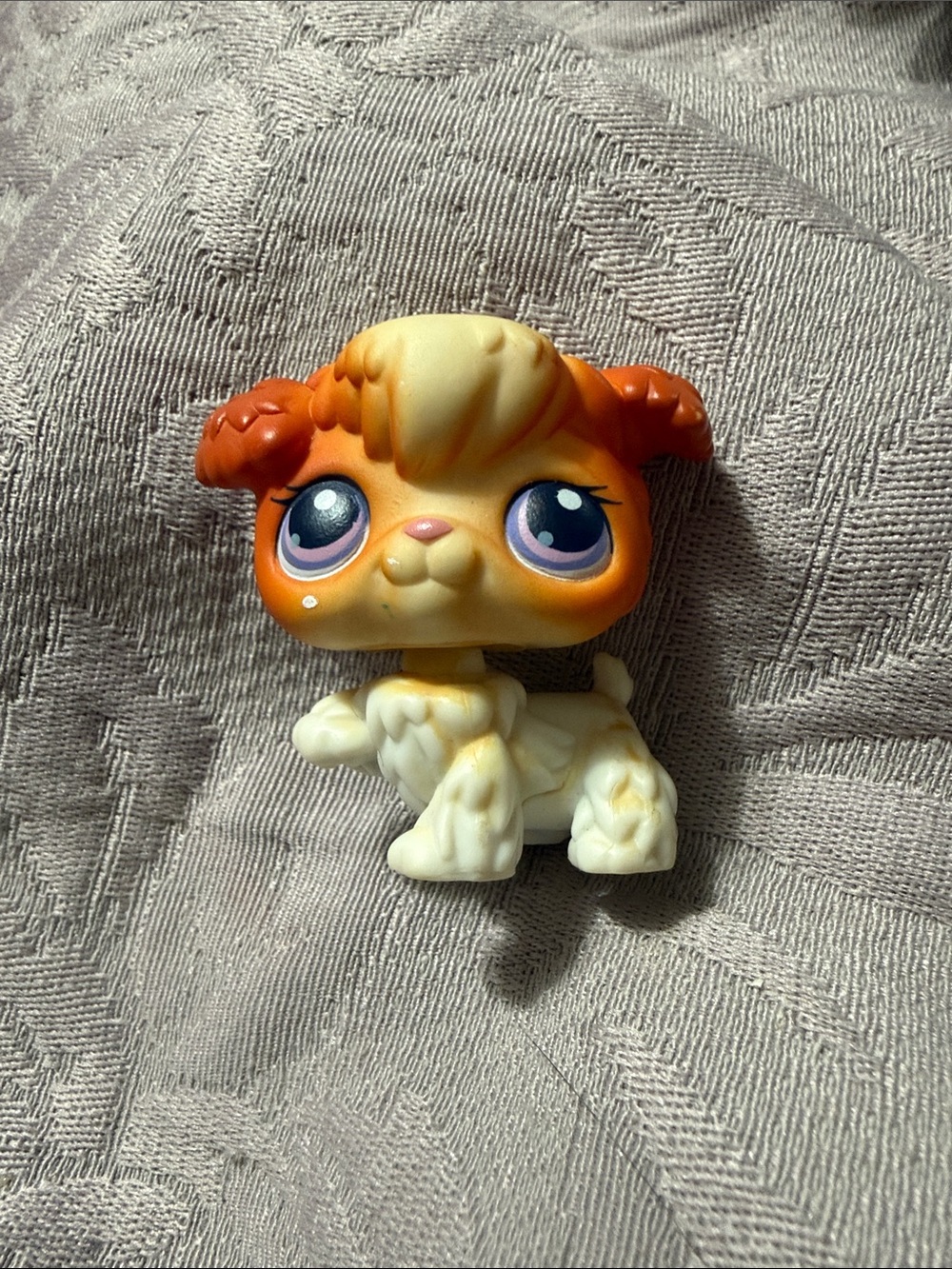 Hasbro Littlest Pet Shop Orange & Cream Puppy Figure with Big Purple Eyes